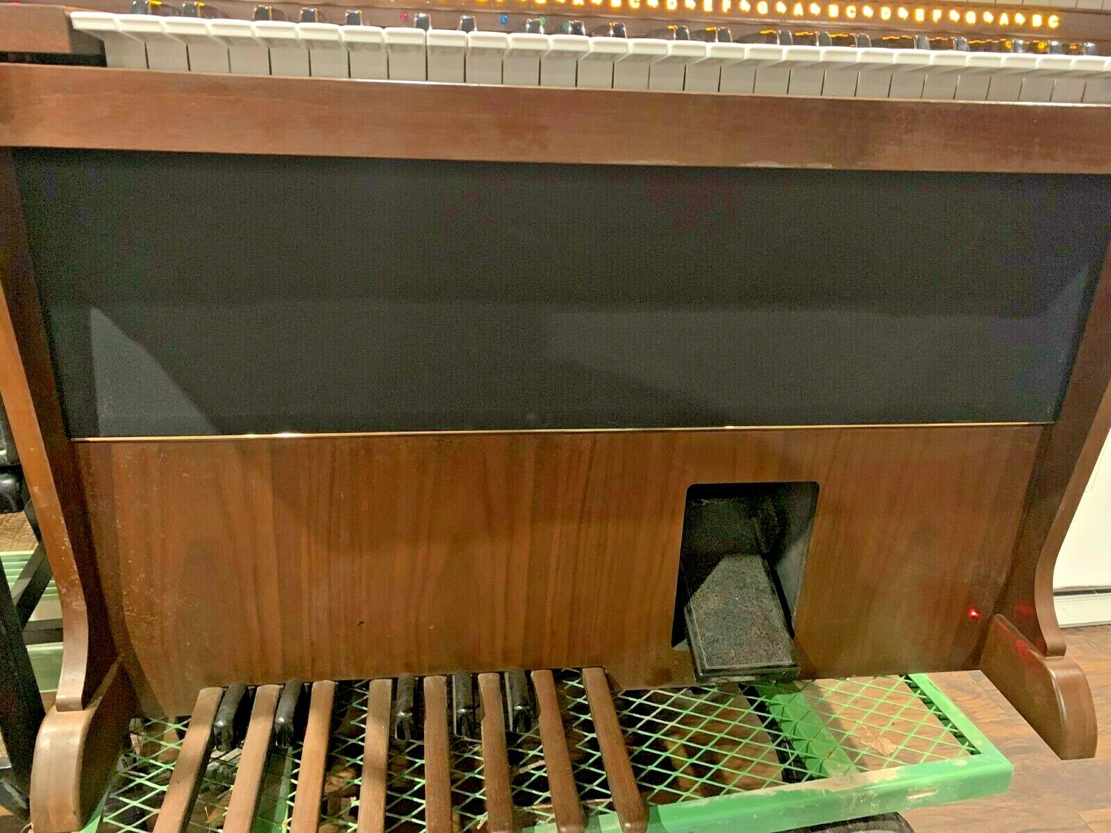 LOWREY Premier SE30 ORGAN Amazing Instrument Big Sound Roll Top