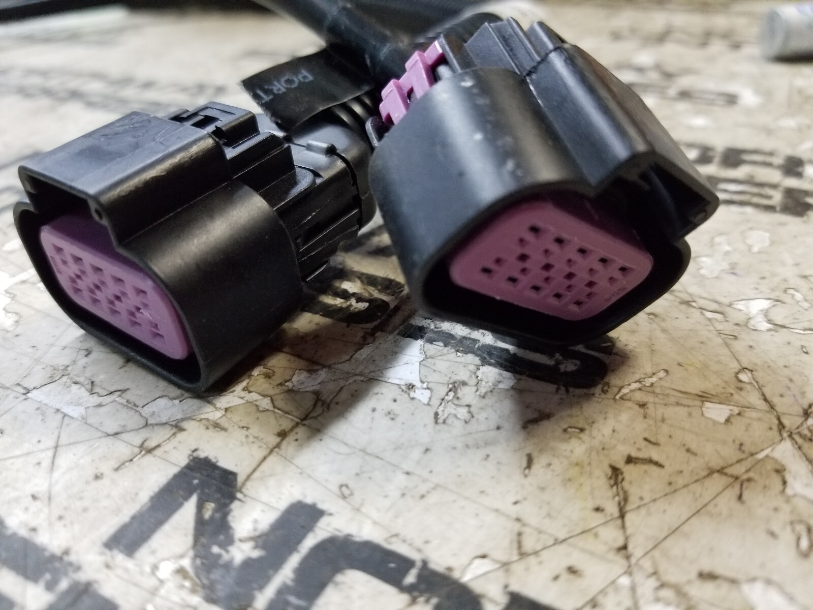 84-892323A01 Cummins SmartCraft Dual Wake Adapter / Ignition Harness - Picture 2 of 5