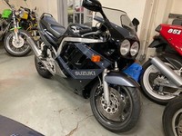 1989 Suzuki GSXR1100K SLINGSHOT (1st OF THE ICONIC SLINGERS) CLASSIC MOTORCYCLE