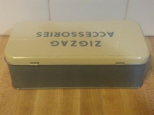 Vintage Zigzag Accessories Tin Box With accessories