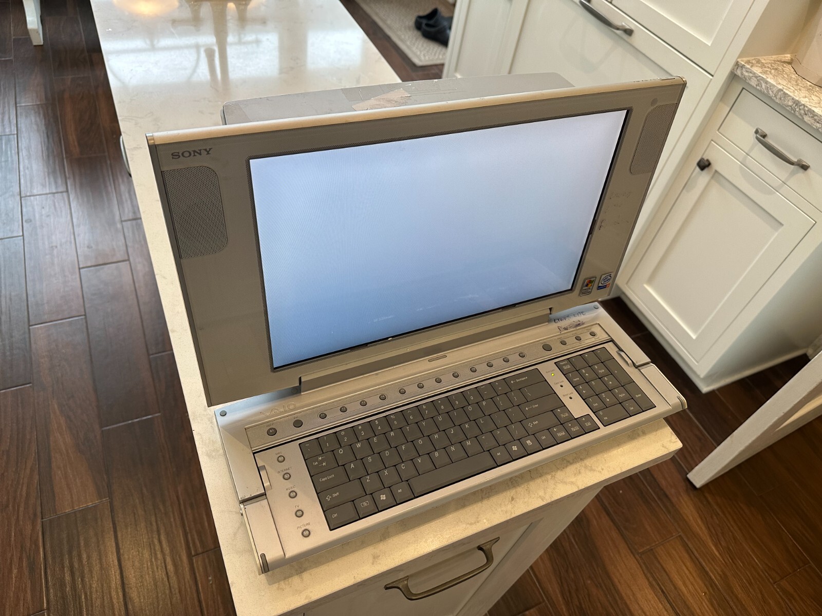 ジャンク】SONY VAIO デスクトップPC PCV-L300 ジャンク】SONY