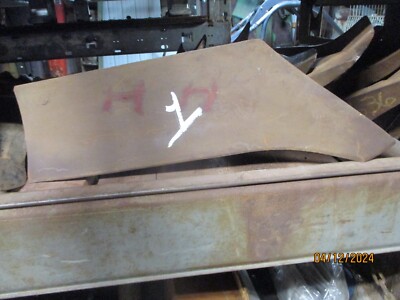 IHC/FARMALL/INTERNATIONAL PLOW POINT/SHARE NEW OLD STOCK, SOFT CENTER  446 (1)