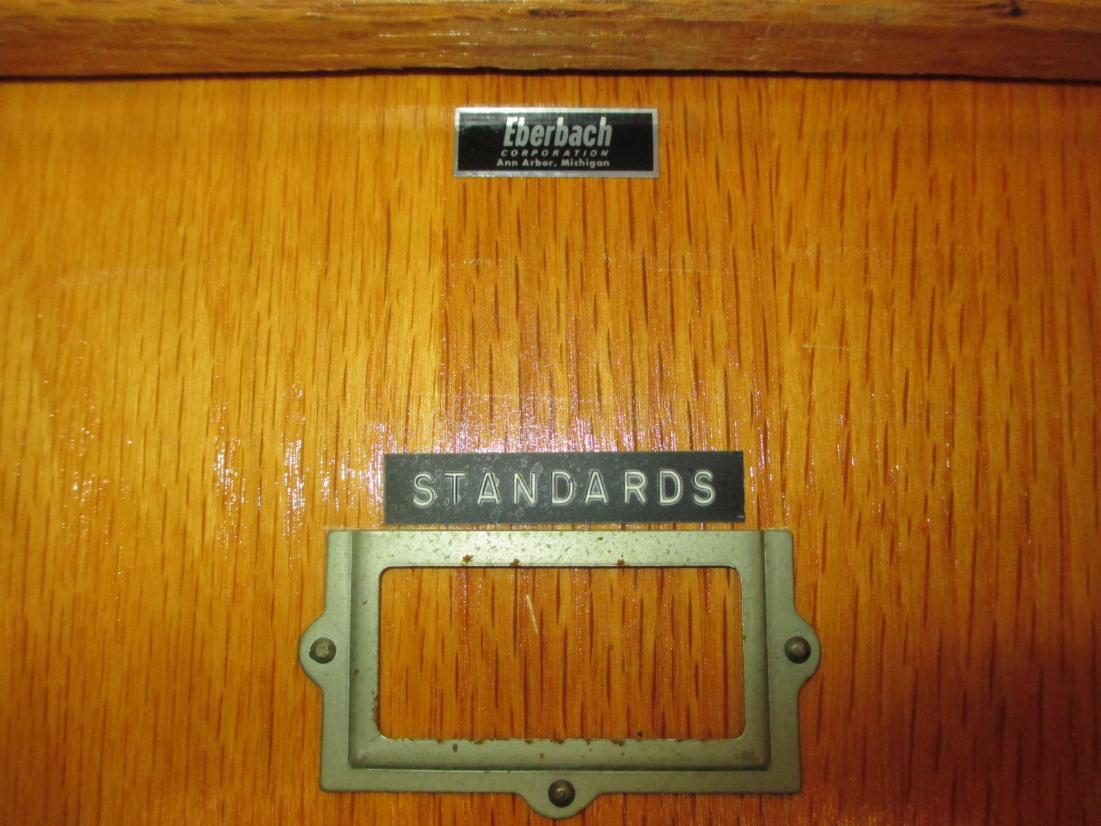 Vintage OAK MICROSCOPE SLIDE Box STORAGE CABINET w/ 17 trays