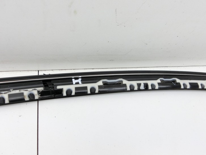 Mini Cooper S F55 LCI 18-21 Zierleiste Blende für Rahmen Heckscheibe Mini Cooper S F55 LCI 18-21 01.07.2021... Vorschau 5