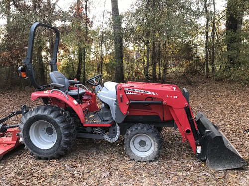 Massey Ferguson 1529 Tractor