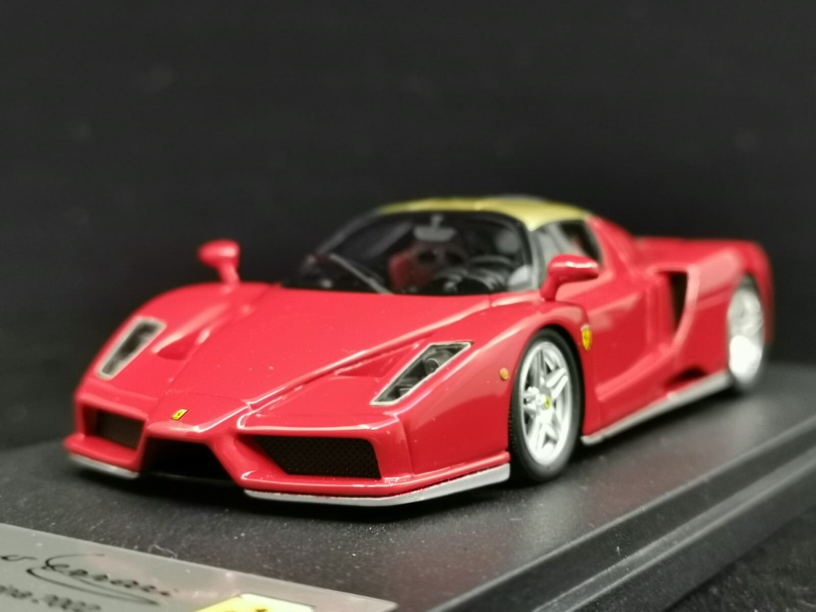 BBRモデル FERRARI ENZO 2002 BBR 1/43 Ferrari Enzo 2002 Yellow BBR150B – Paddock Collection