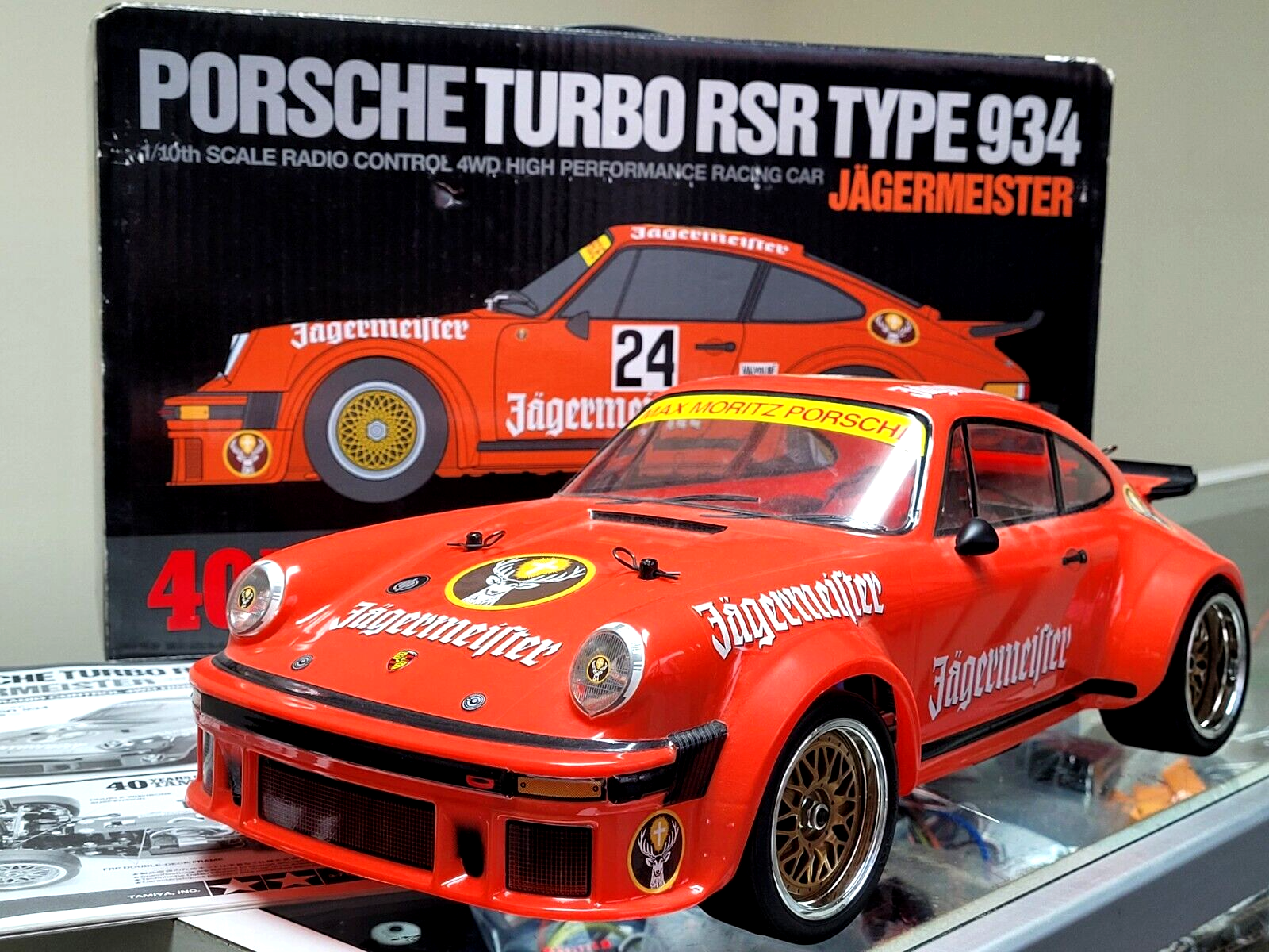 Tamiya 1/10 R/C Porsche Turbo RSR TYPE 934 Jagermeister Tamiya 1/10 R/C Porsche Turbo RSR TYPE 934 Jagermeister