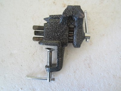 Stanley 183067 Maxsteel Heavy Duty Bench Vice 125mm 5 Inch 1 83