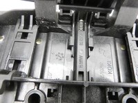 BMW F45 218d 14-18 2,0d 110KW Verstellung Kniekehlenkissen Rechts Vorne BMW F45 218d 14-18 21.09.2017 8510204... Vorschau 5