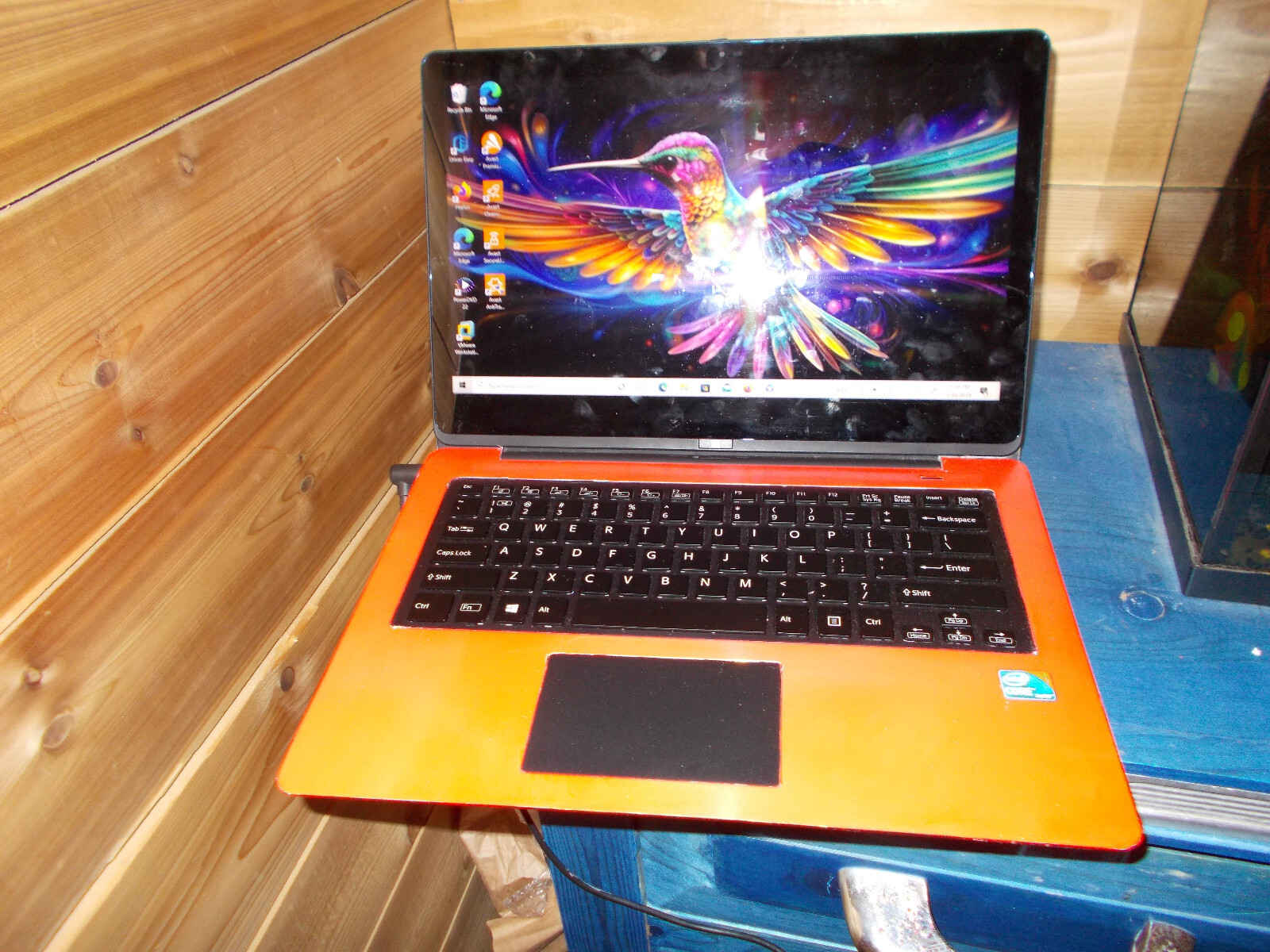 ソニー　Vaio オレンジ sony-vaio-c-series_1.jpg