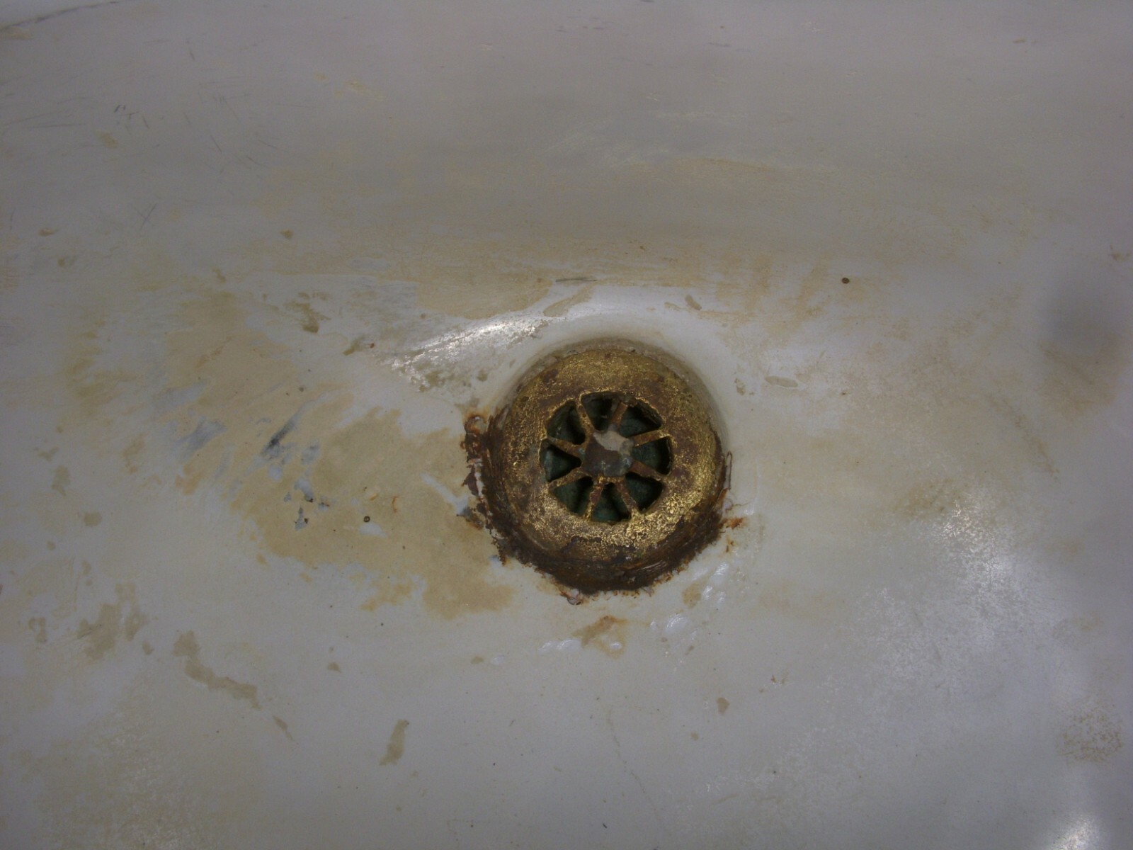 antique pedestal sink / old victorian oval cast iron sink