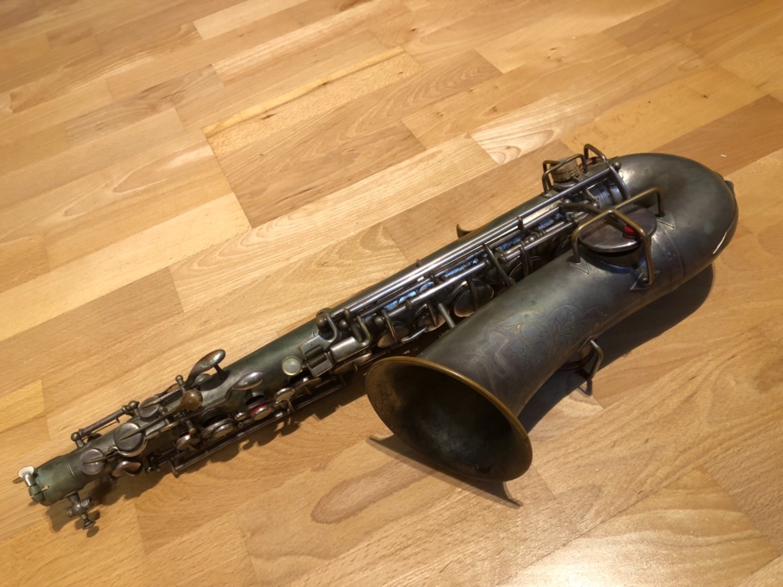 VINTAGE BUESCHER TRUE TONE LOW PITCH ALTO SILVER SAXOPHONE