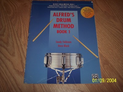 Lot of 6 song books.  3 vocal, 2 violin and 1 drum