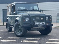 2009 Land Rover Defender 90 2.4 TDCi 4WD SWB Euro 4 2dr PICK UP Diesel Manual
