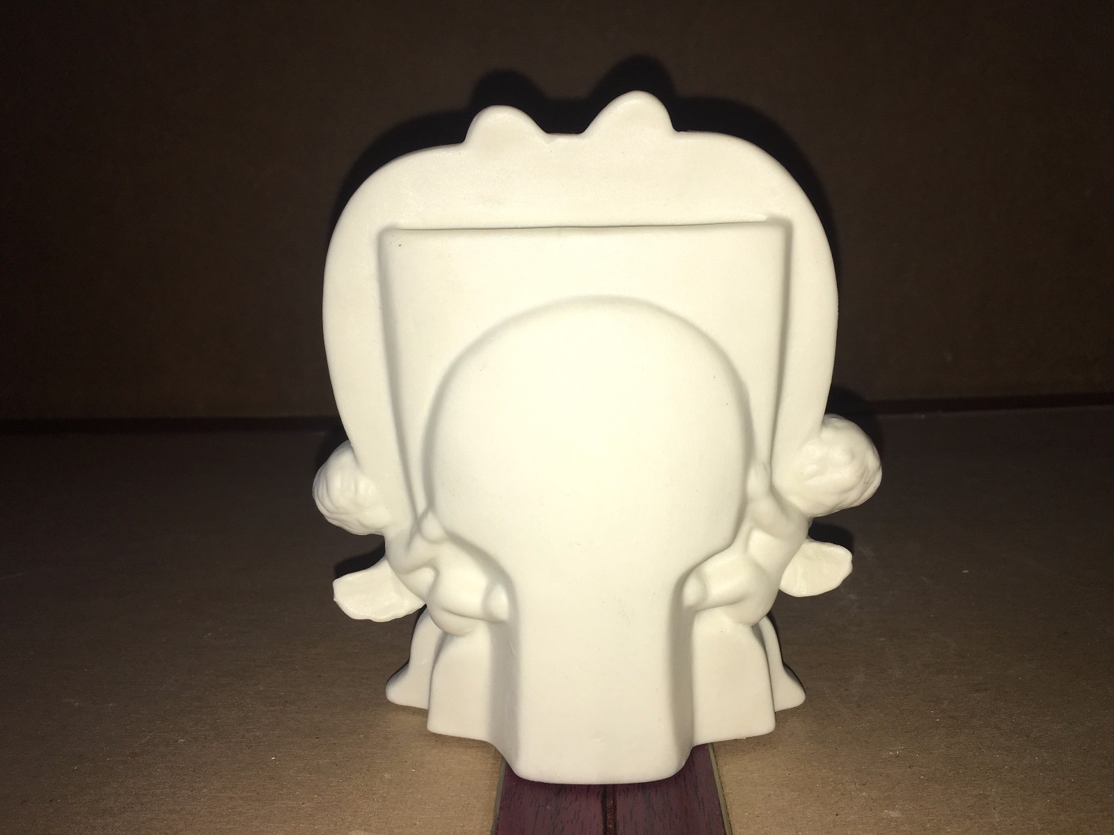 2 Ready to Paint Picture Frames Cherubs 5.5x5 & 6x4