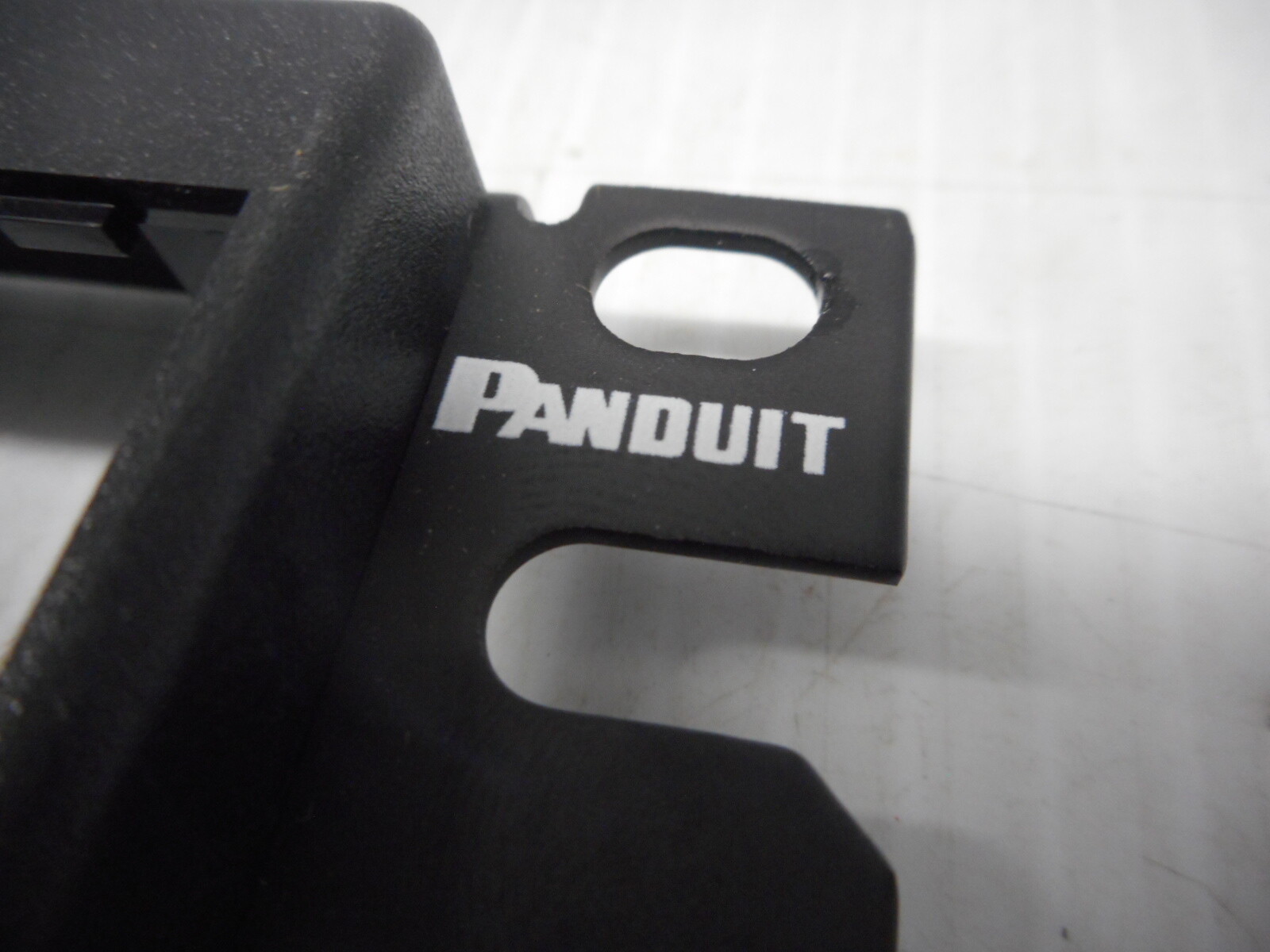 Panduit Pan-Net Mini-Com Modular Faceplate Patch Panel 24 Port Model CPP24WBLY