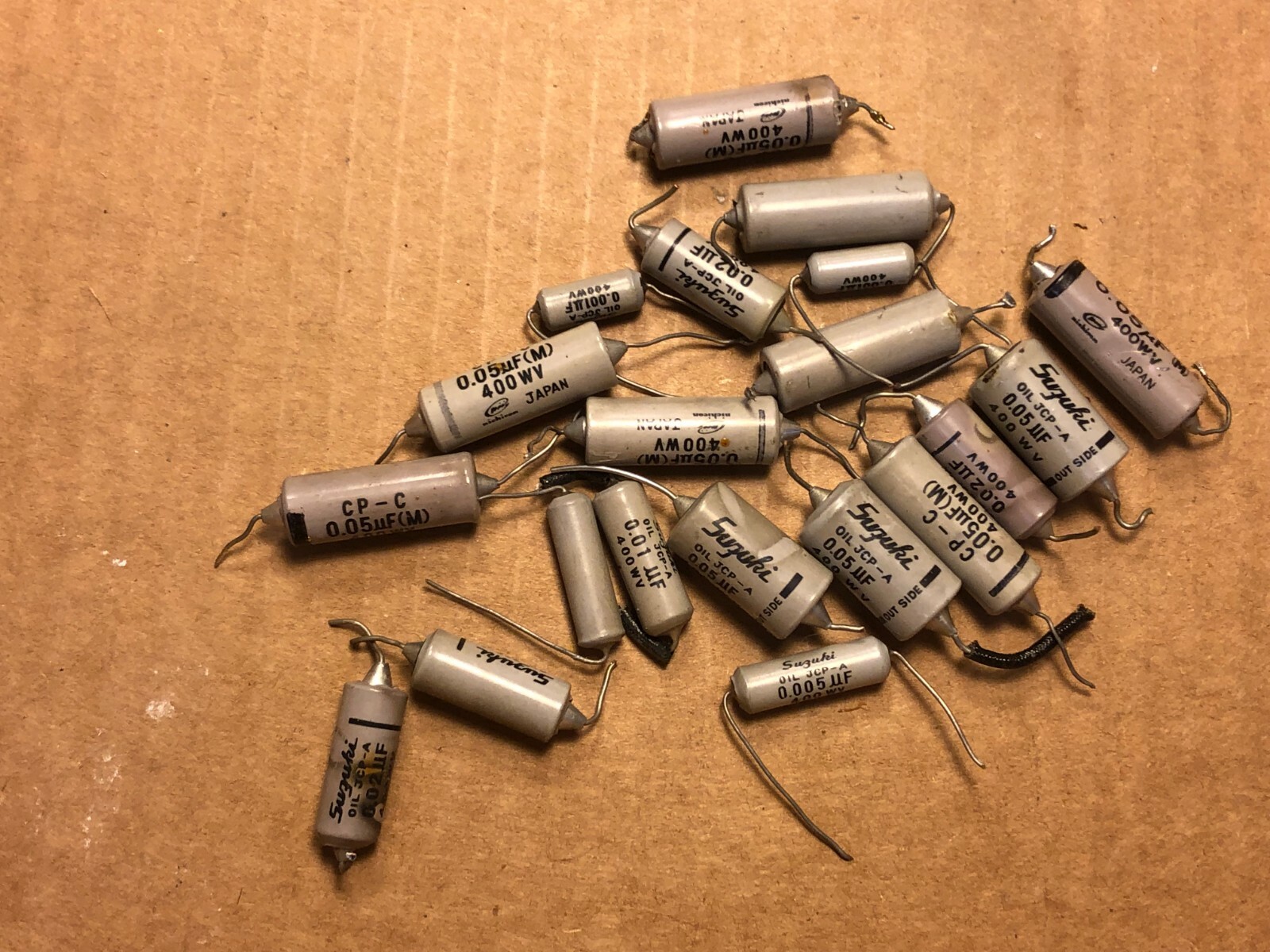 Lot of 22 Vintage Oil Capacitors Made in Japan Guitar Tone Lot of 22 Vintage Oil Capacitors Made in Japan Guitar Tone