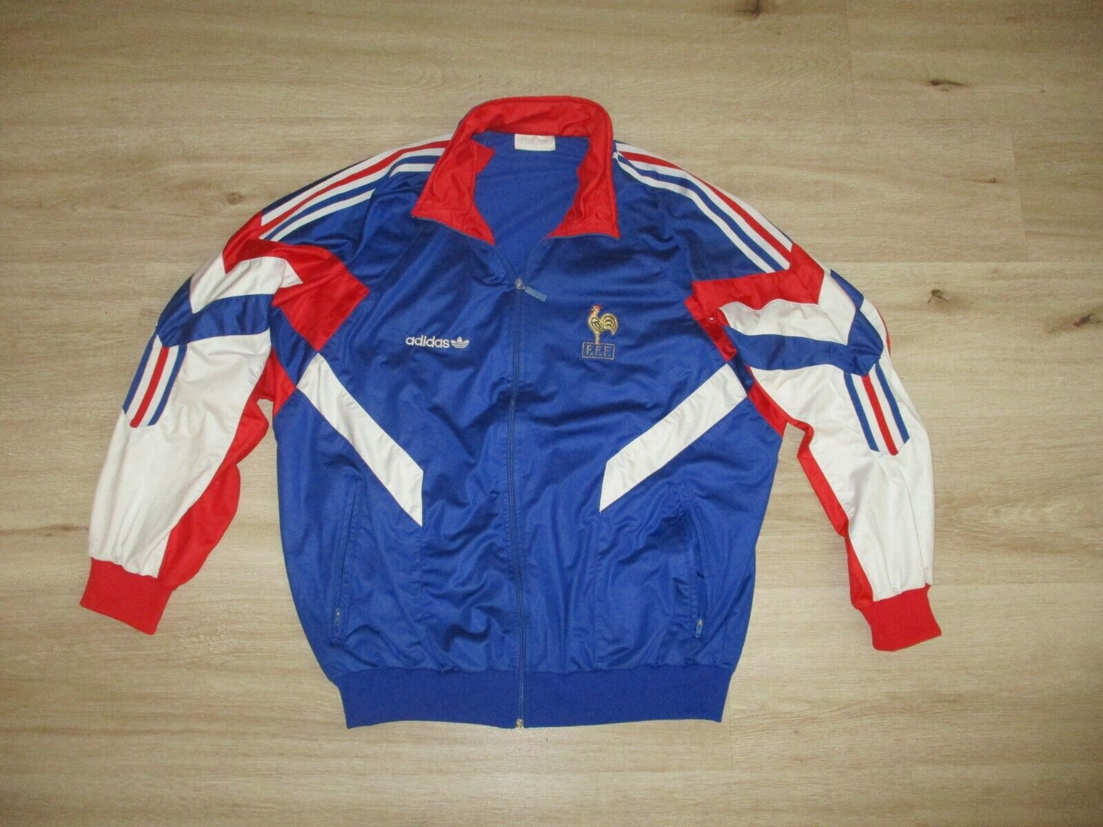 adidas FRANCE 80s 90s sweatshirts vintage oldschool adidas FRANCE 80s 90s sweatshirts vintage oldschool