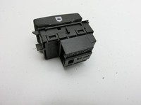 Skoda Octavia 17-20 Break Fensterheberschalter Schalter Rechts Hinten Skoda Octavia 17-20 09.11.2017 gebraucht Vorschau 2