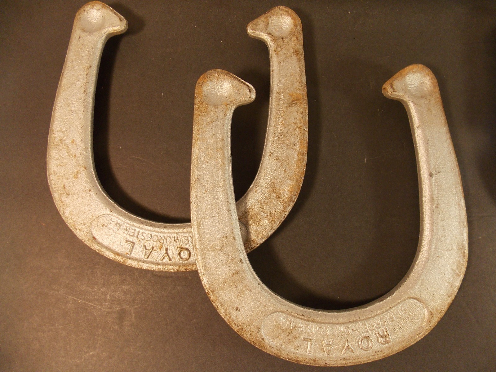 ROYAL St Pierre Worcester MA Set of 4 Royal Vintage Pitching Horse Shoes /Stakes