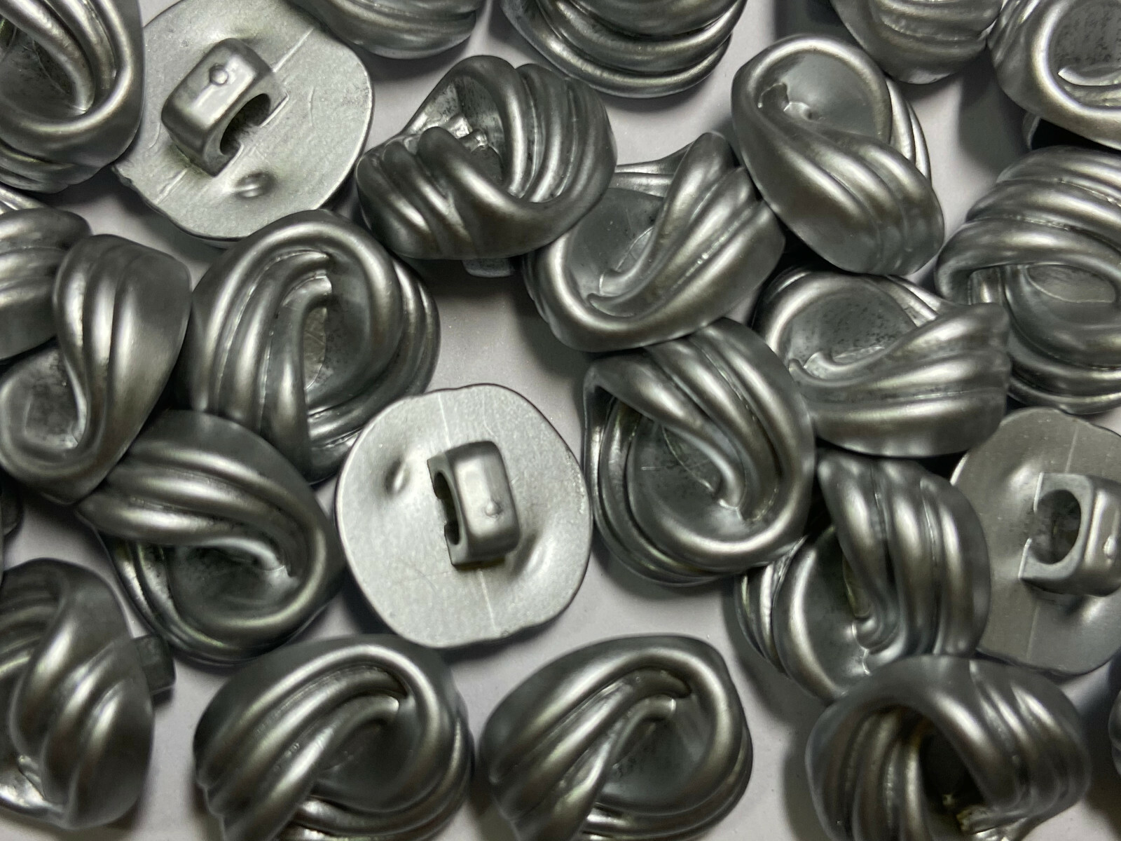 Braided/Swirl Design Lightweight Poly Button Matte Silver 15mm 25mm Shank Base