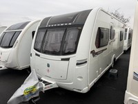 Coachman Oasis 545 Rear Island Bed Middle Bathroom