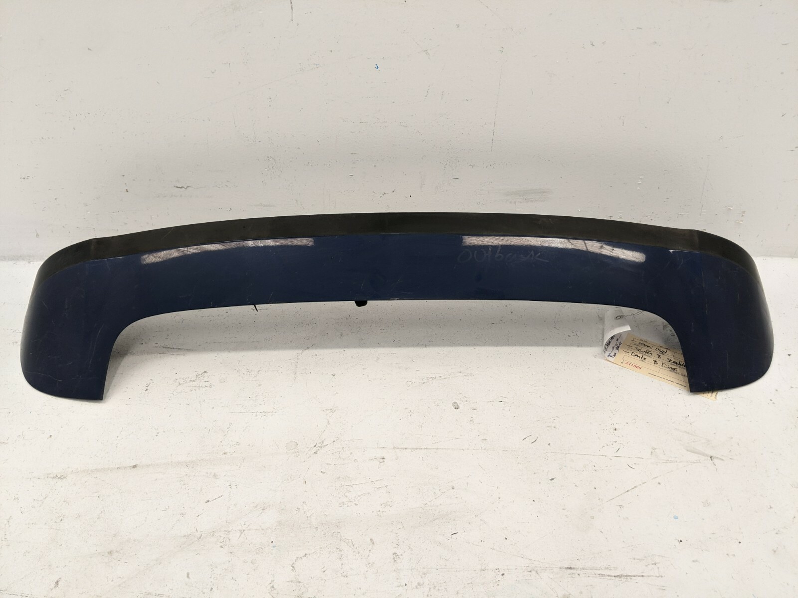 2015-2017 SUBARU LEGACY OUTBACK REAR SPOILER 96031AL01 OEM 2015-2017 SUBARU LEGACY OUTBACK REAR SPOILER 96031AL01 OEM