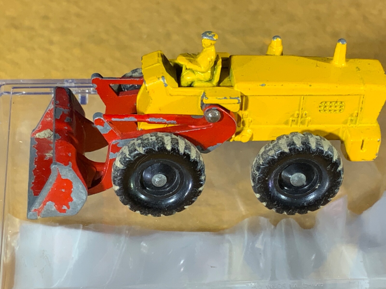 ミニカー MATCHBOX No.43 AVELING-BARFORD TRACTOR s-l400.jpg