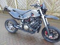 HUSQVARNA 610 SUPER MOTO FITTED WITH A KAWASAKI ZX6 MOTOR