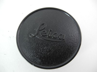 LEICA EARLY OLD STYLE M BODY CAP VERY CLEAN WITH LEICA SCRIPT BAKELITE NICE