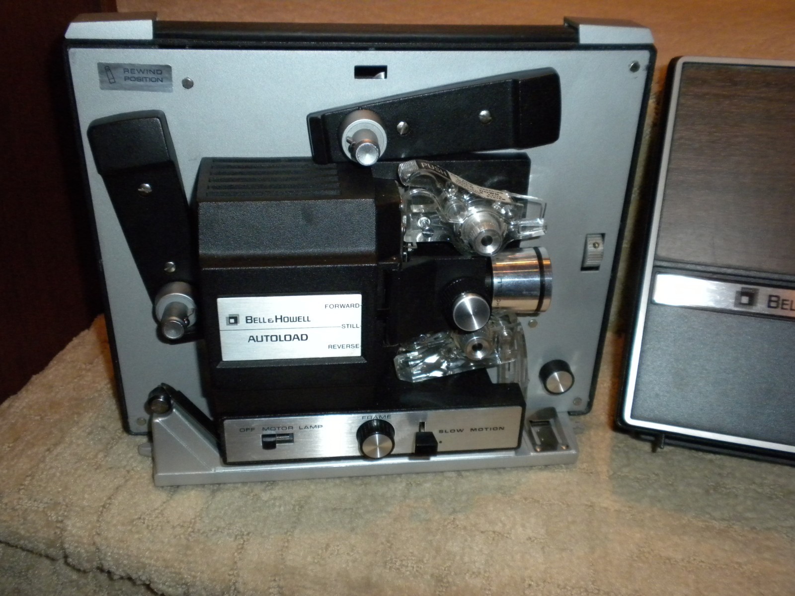 VTG Bell & Howell Autoload Motion Picture Movie Projector 462A MCM Super 8 Works