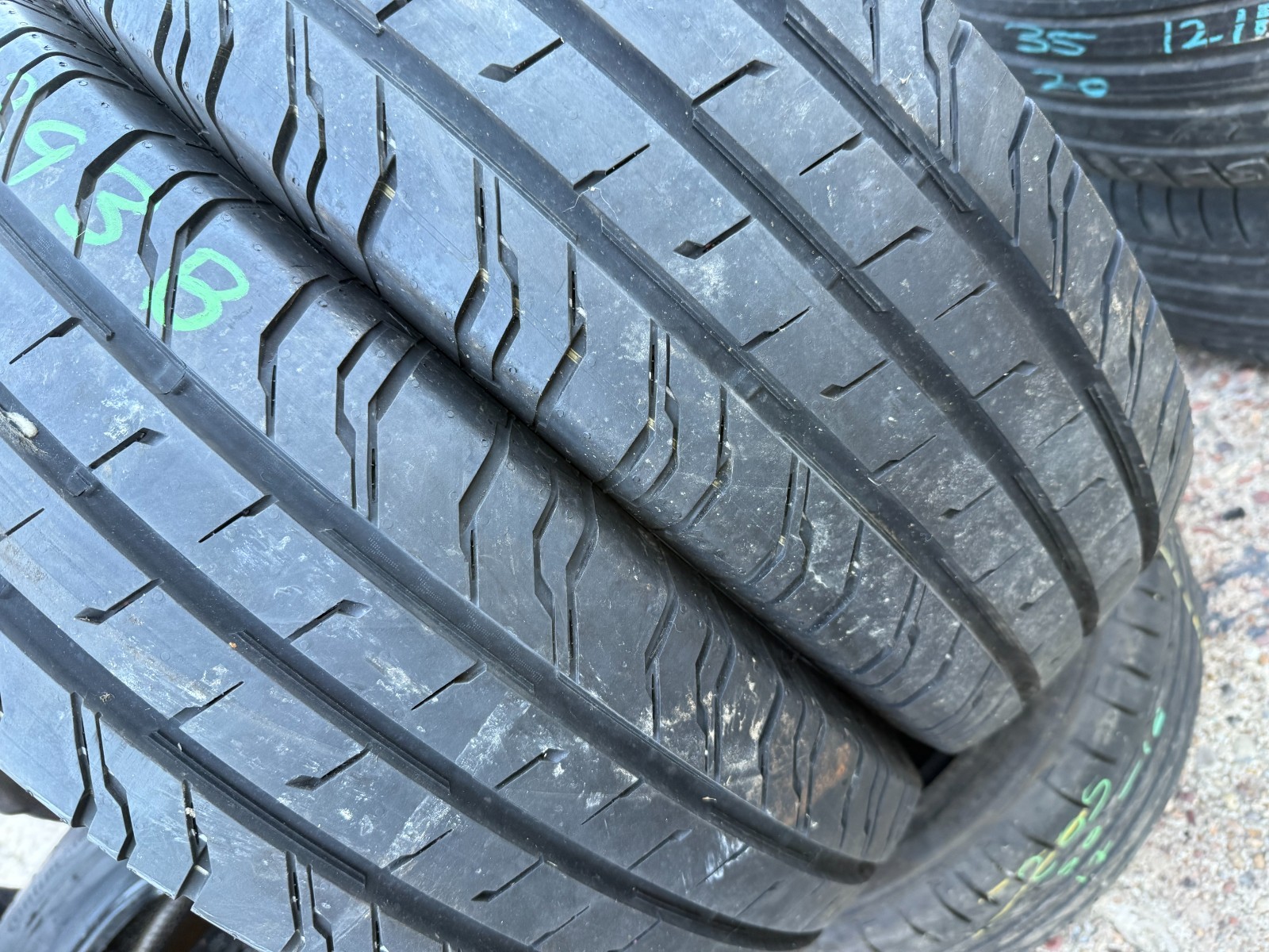 New 205 75 16C Continental, CVC 200, 113/111R, x1 Tyre (F1_tyres) YD293