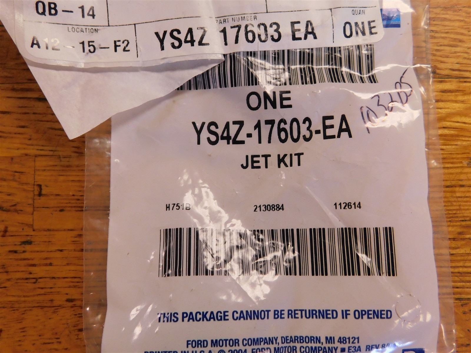 2000 - 2007 FORD ESCAPE WINDSHIELD WASHER SQUIRER JET ASBY
