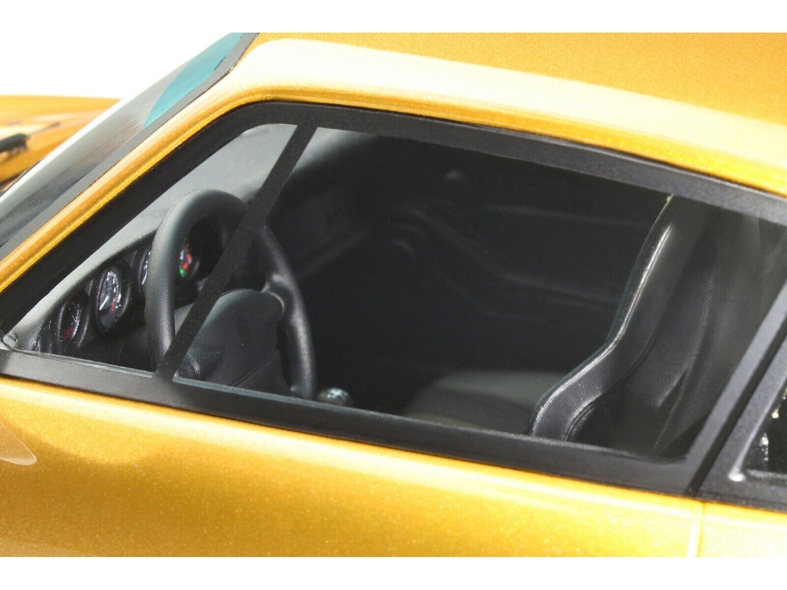 GT SPIRIT Porsche 911 Carrera ゴールド 1/18 GT-SPIRIT 1:18 Porsche 911 (991 II) Turbo S gold metallic