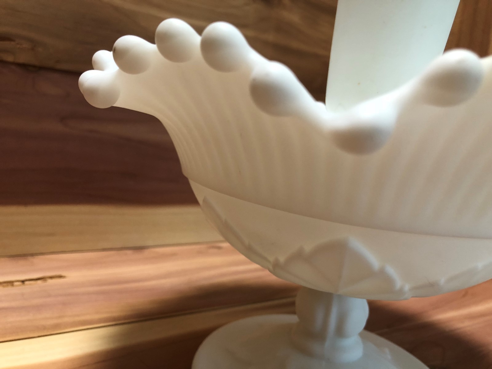 Imperial Glass  Co.  Beautiful Large Epergene leaf design footed pre-owned