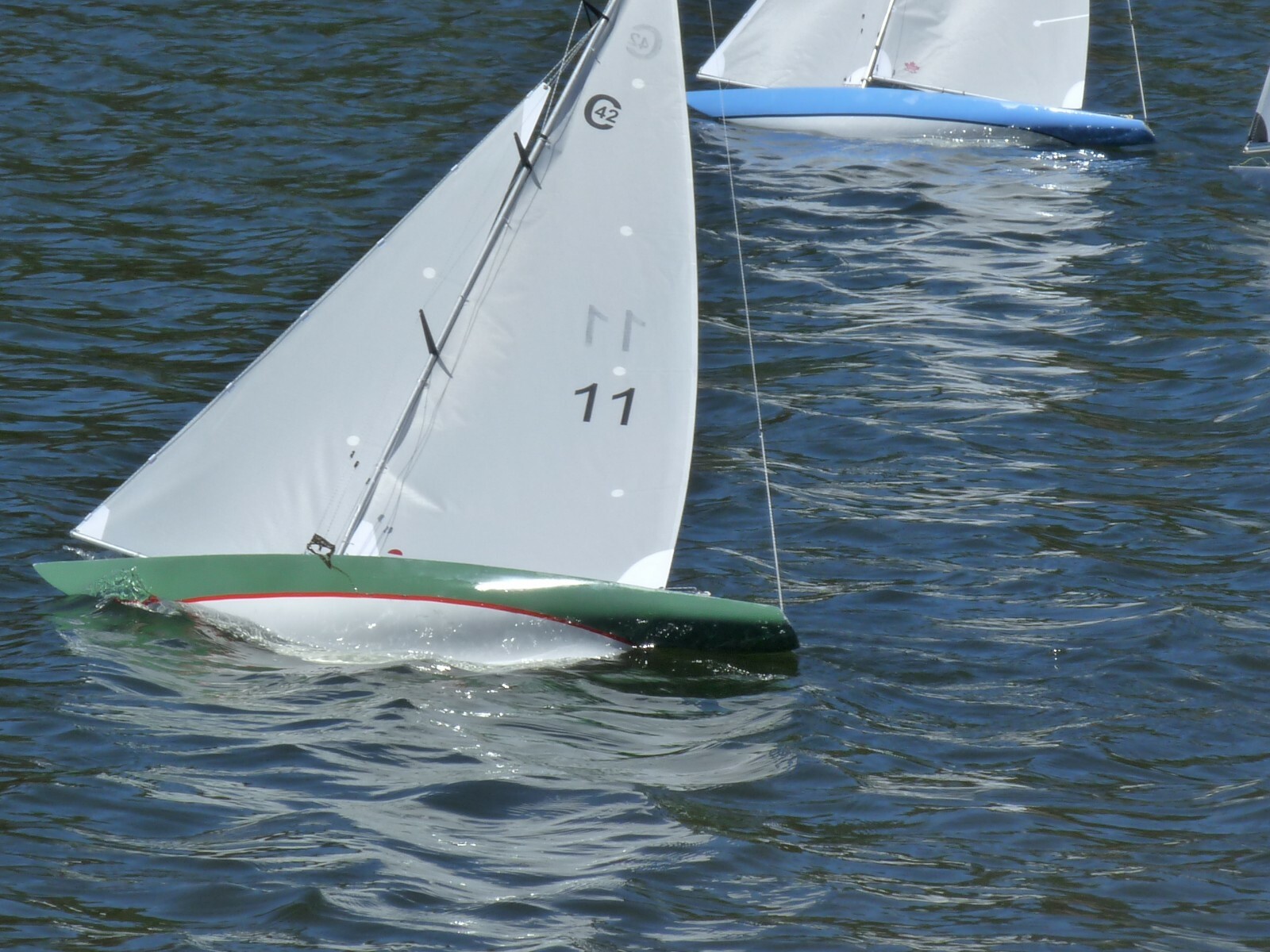 CLASSIC RC SAILING BEAUTY