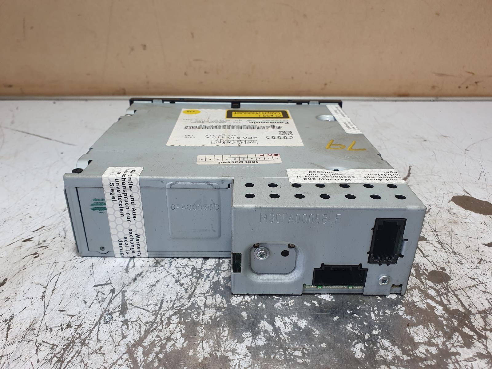 2009 Audi A5 STEREO CD CHANGER (GLOVEBOX) 8T 10/07-11/16 image 3