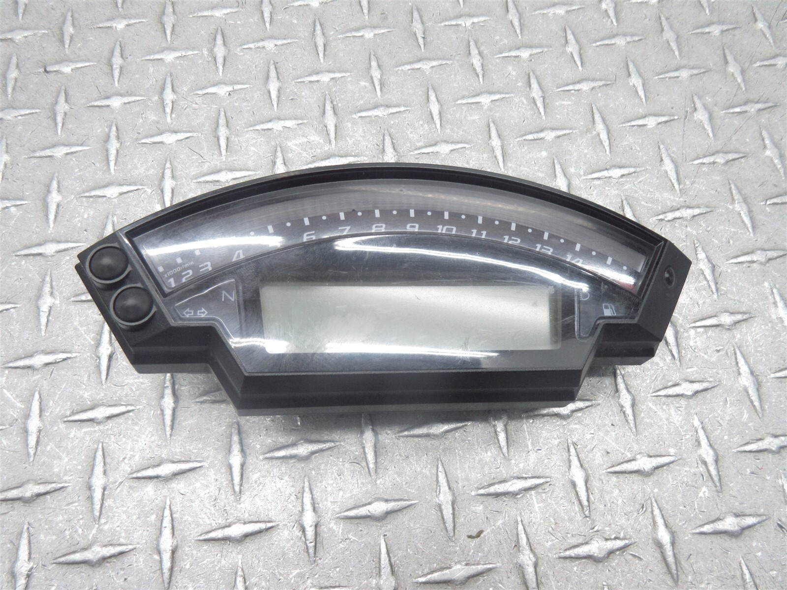 パワーメーター 8番目の画像 - 「スーパーバイク最強の1台!『KAWASAKI NINJA ZX-10R SE