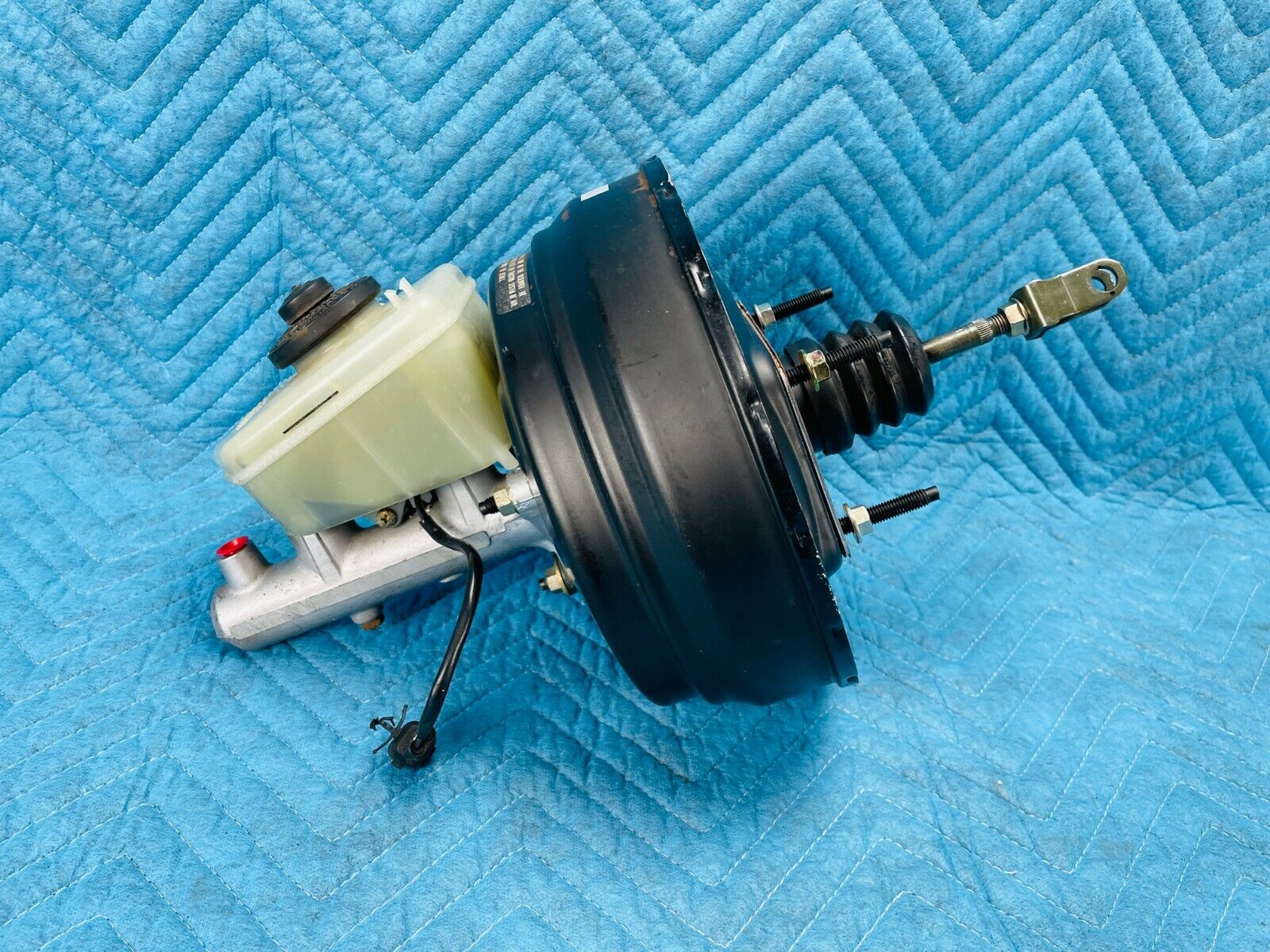 Lexus LS400 ABS Brake Booster w/ Master Cylinder & Reservoir Lexus LS400 ABS Brake Booster w/ Master Cylinder & Reservoir