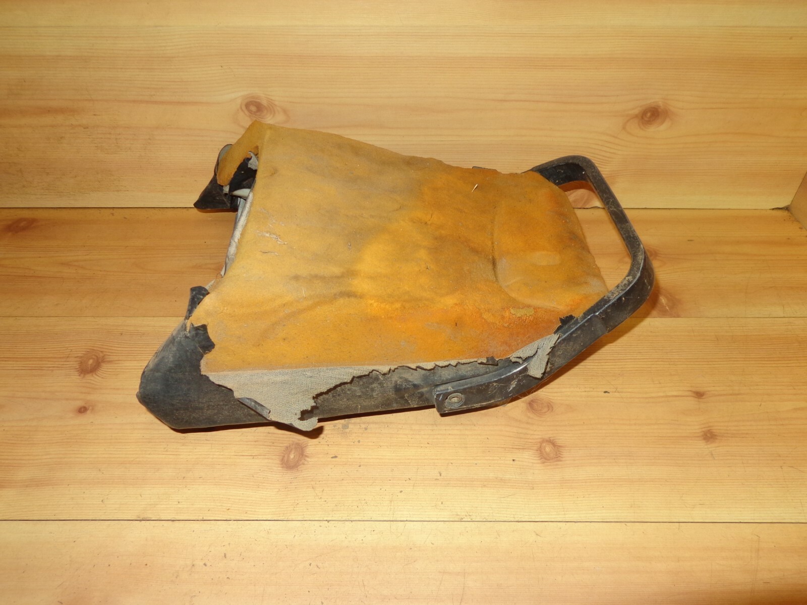 1989 Kawasaki Ninja ZX600 ZX 600 Rear Seat Saddle Passenger