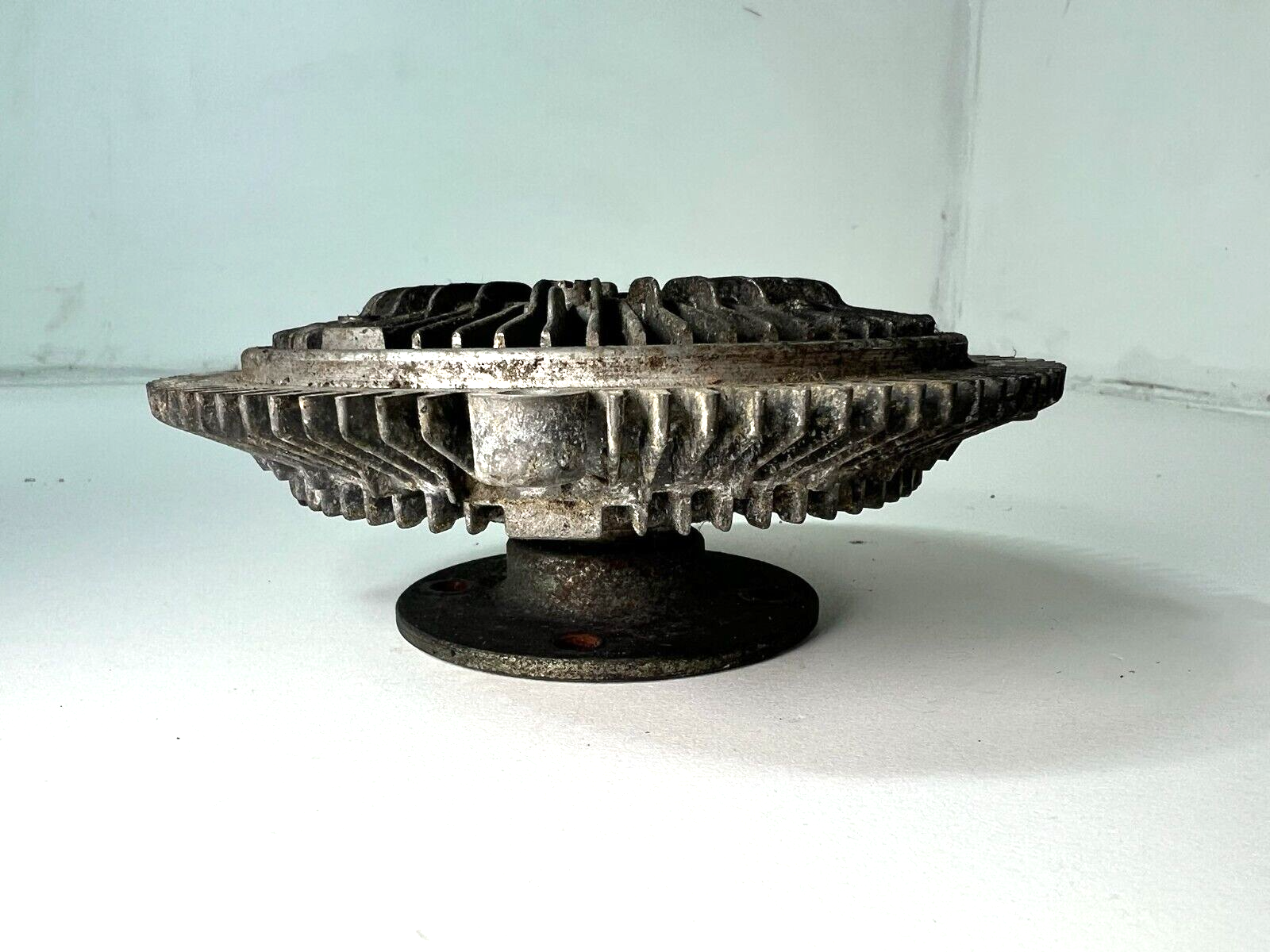 1984-1989 NISSAN 300ZX VG30 Z31 FAN CLUTCH ASSEMBLY