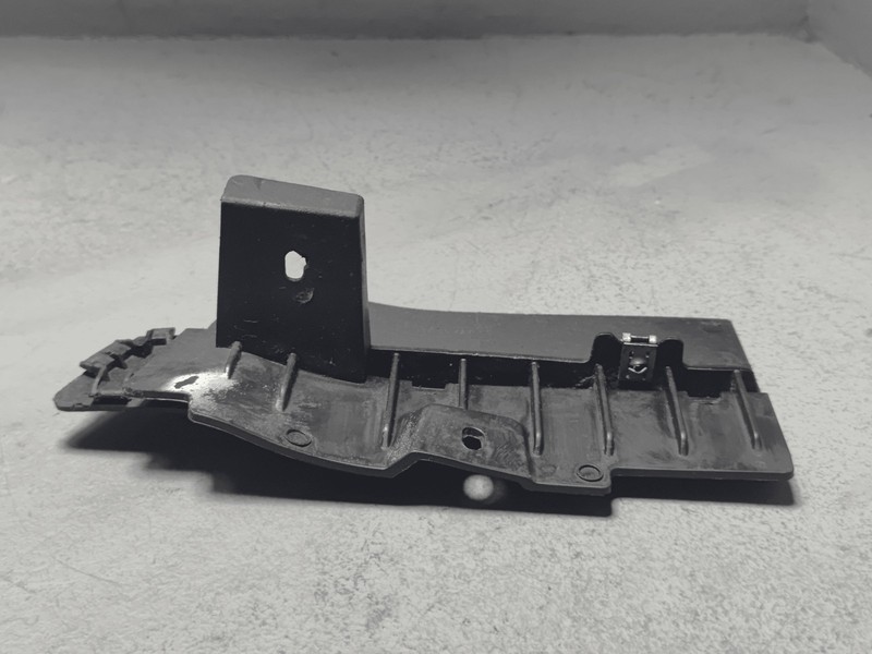 Used 2018-2025 Volkswagen Atlas Rear Left Driver Side Quarter Splash Shield OEM