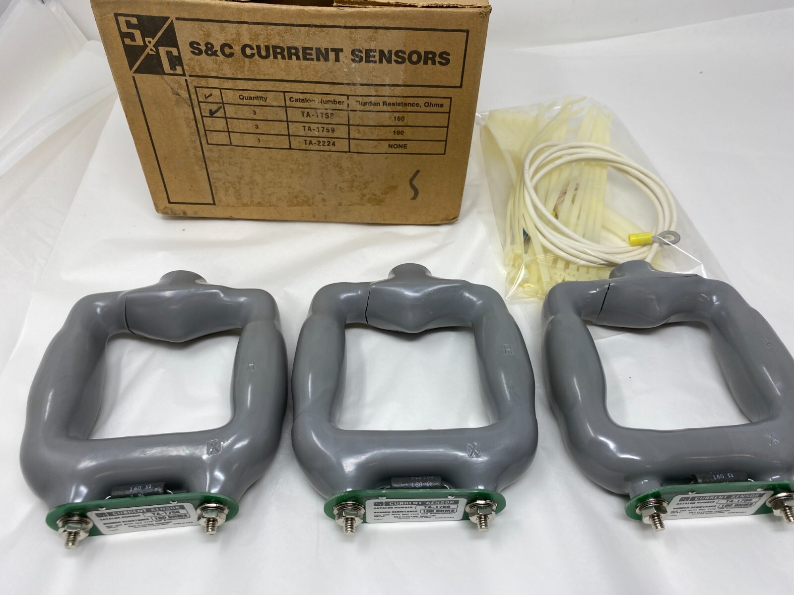 3-S &C Electric Company TA-1758 160-Ohm Current Sensors | eBay 3-S &C Electric Company TA-1758 160-Ohm Current Sensors | eBay