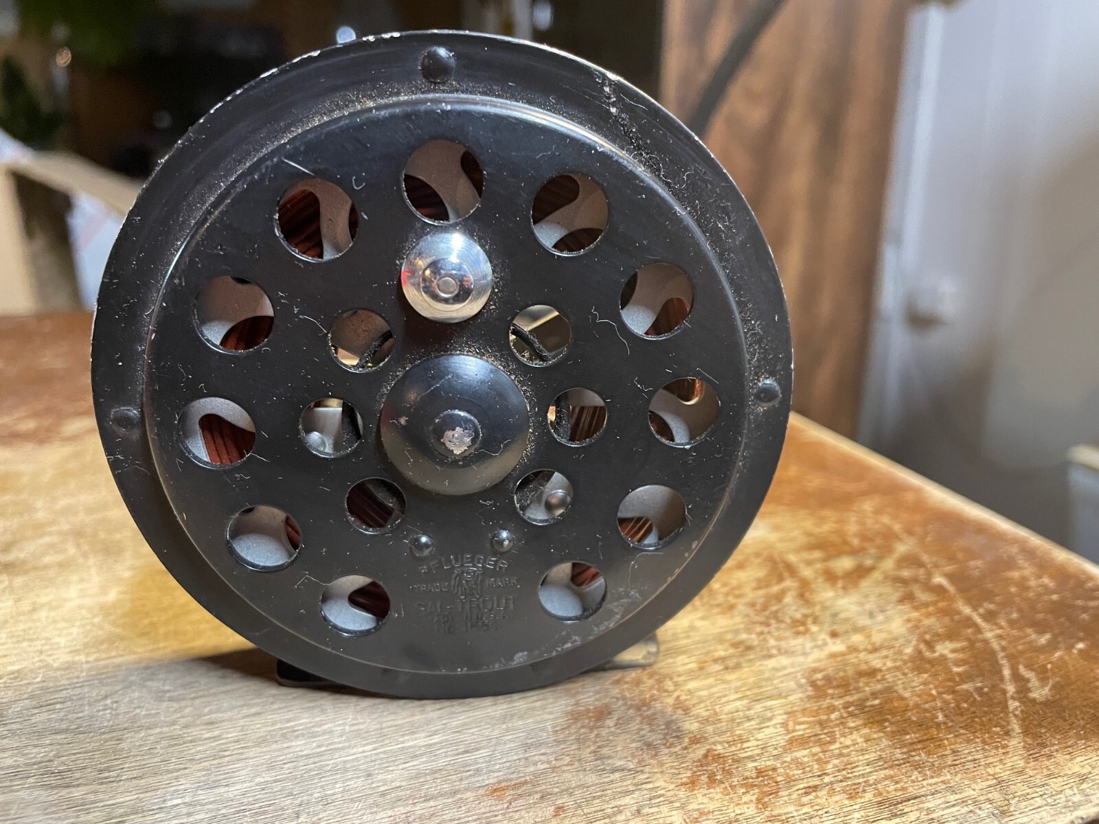 Vintage PFLUEGER Sal-Trout NO. 1554 Fly Fishing Reel w/ Fly