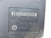 Audi A3 8P 08-13 ABS ESP Steuergerät Aggregat Hydraulikblock Audi A3 8P 08-13 13.05.2008 1K0614517AE 10.0206-0240.4... Vorschau 6