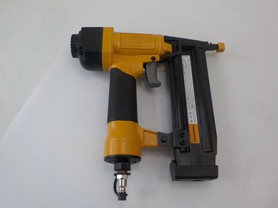 BOSTITCH BTFP1KIT - 1-Tool and Compressor Combo Kit