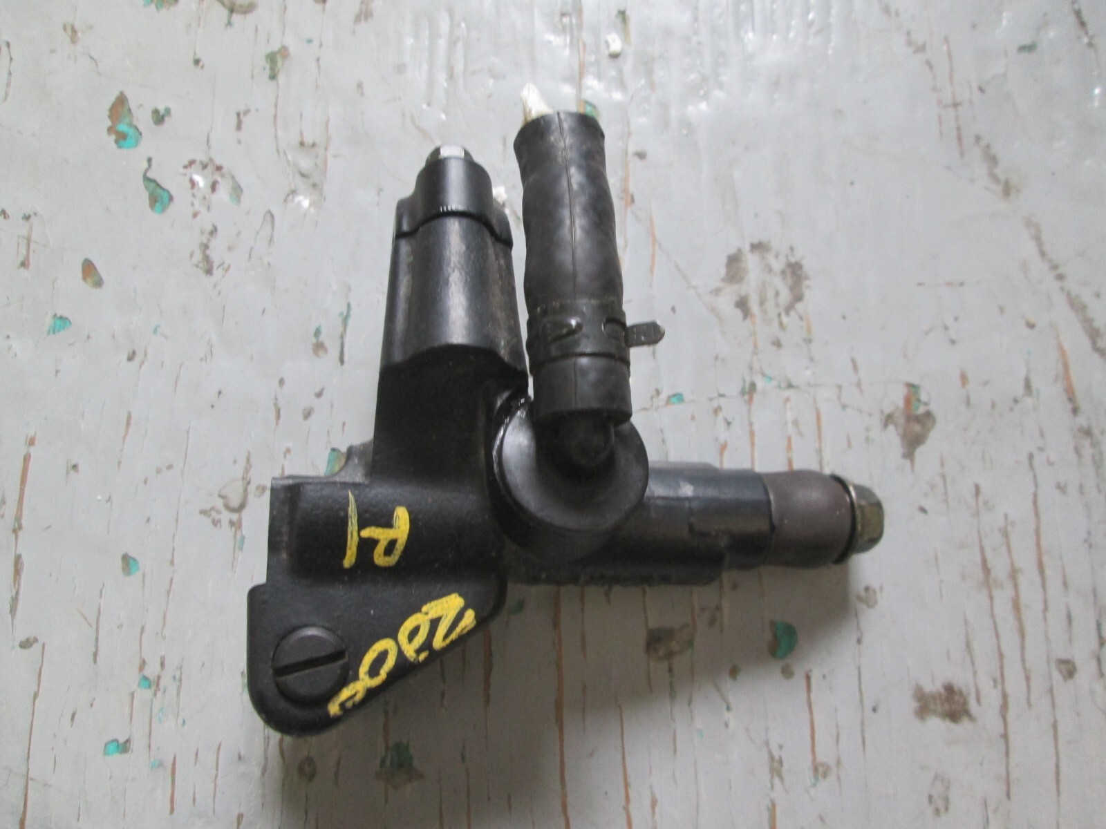 YAMAHA 1998 - 2001 YZFR1 R1 FRONT MASTER CYLINDER 4XV-W2587 YAMAHA 1998 - 2001 YZFR1 R1 FRONT MASTER CYLINDER 4XV-W2587
