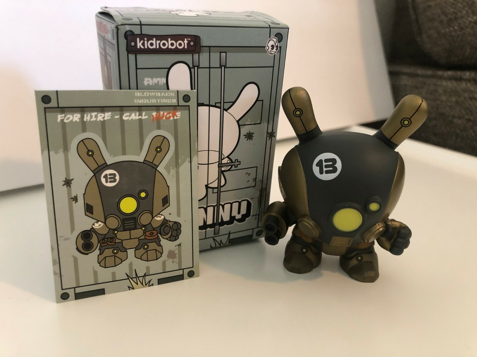 Купить Дизайнерская виниловая фигурка KIDROBOT в интернетмагазине с