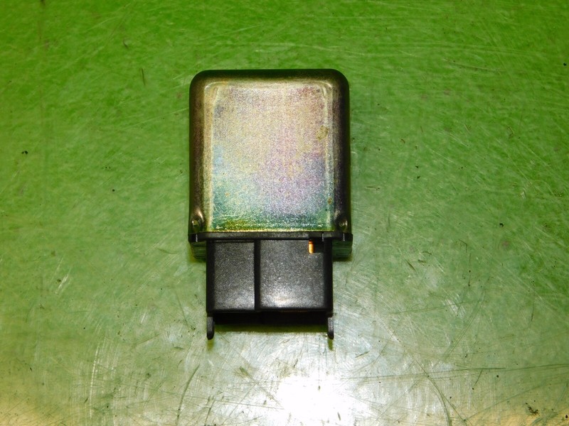 97-01 Prelude OEM 72Q 12V multi use purpose relay control