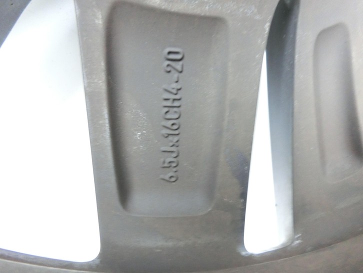 Peugeot 2008 I 16-19 1x Felge Alufelge 4X108 6.5X16Zoll ET20 Peugeot 2008 I 16-19 30.06.2016 9818836677 gebraucht Vorschau 8